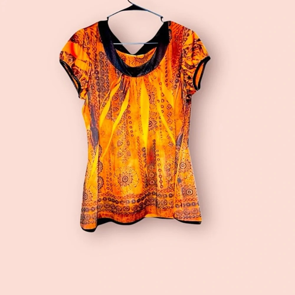 🛍️$2 SALE WHEN BUNDLED| Orange and Black Cato Silk Blouse